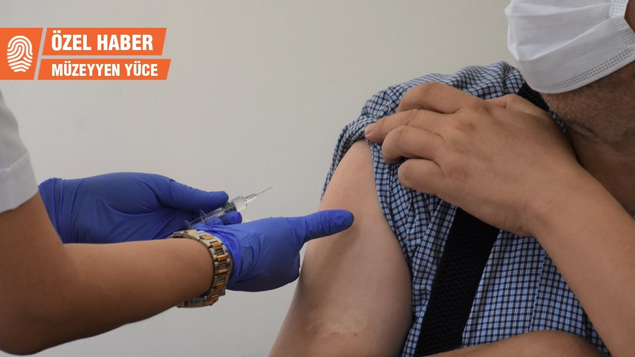 Sağlıkçılardan aşı tepkisi: Bu saatten sonra yapılan aşı geç kalınmış olacak