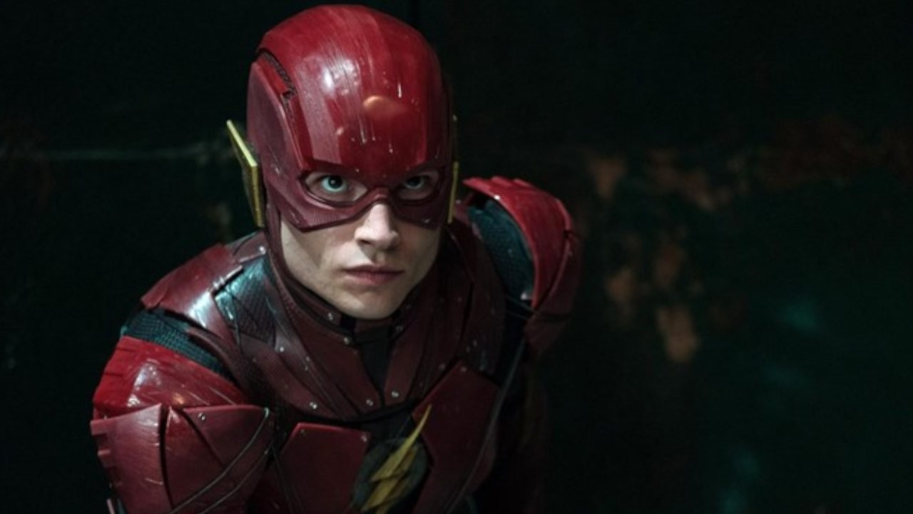 The Flash dizisinin çekimleri pozitif vaka nedeniyle durduruldu