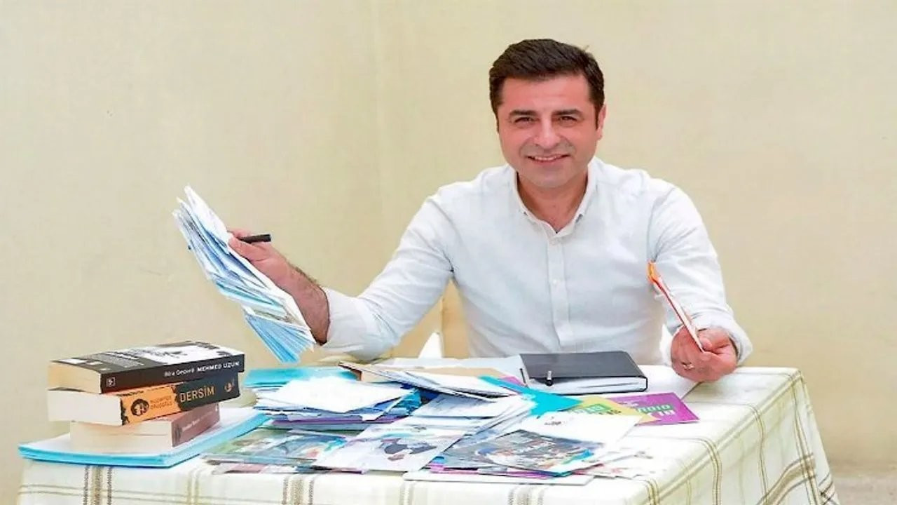 Demirtaş: Gelişmeler erken seçimi zorunlu kılıyor