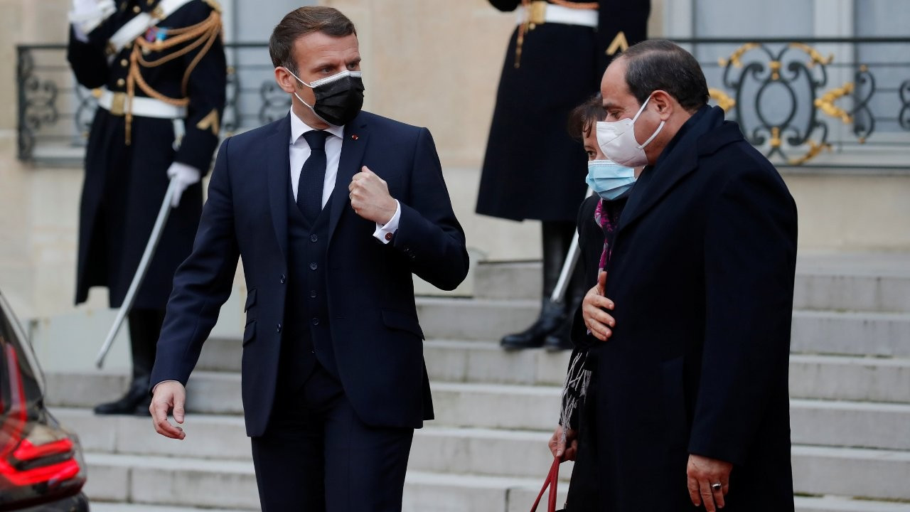 Macron: İnsan haklarına bakmaksızın Mısır'a silah satacağız