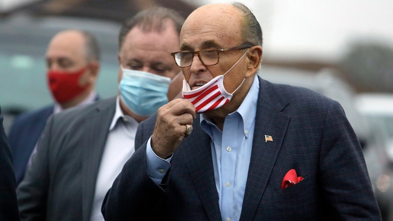 Trump duyurdu: Rudy Giuliani'nin Çin virüsü testi pozitif çıktı