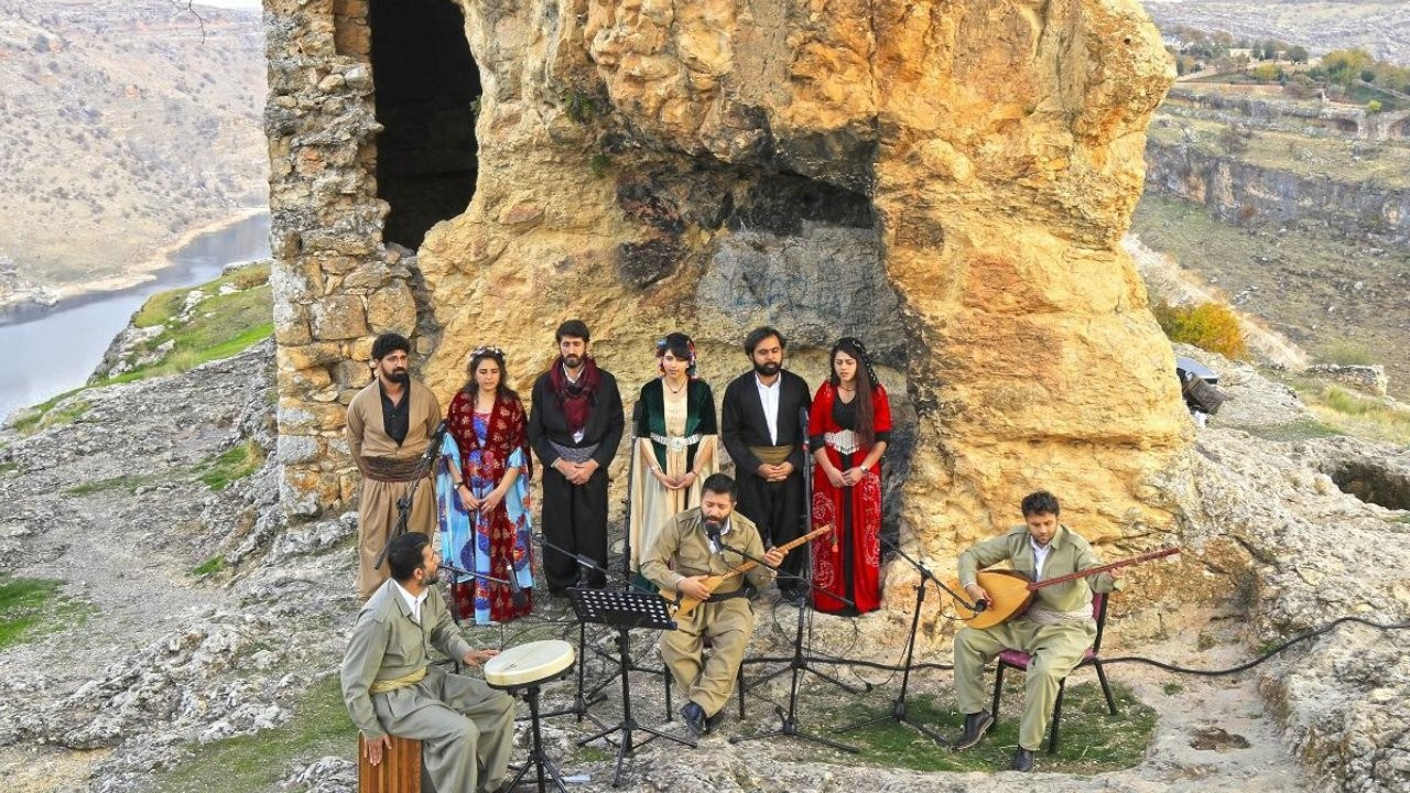 Diyarbakır’ın tarihi mekanlarında online konserler sürüyor