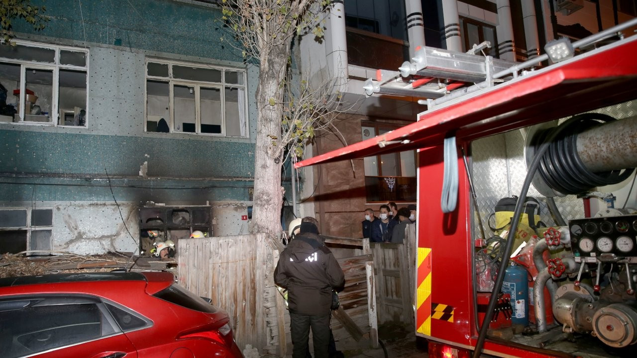 Bayrampaşa’da yangın: Bir kişi öldü