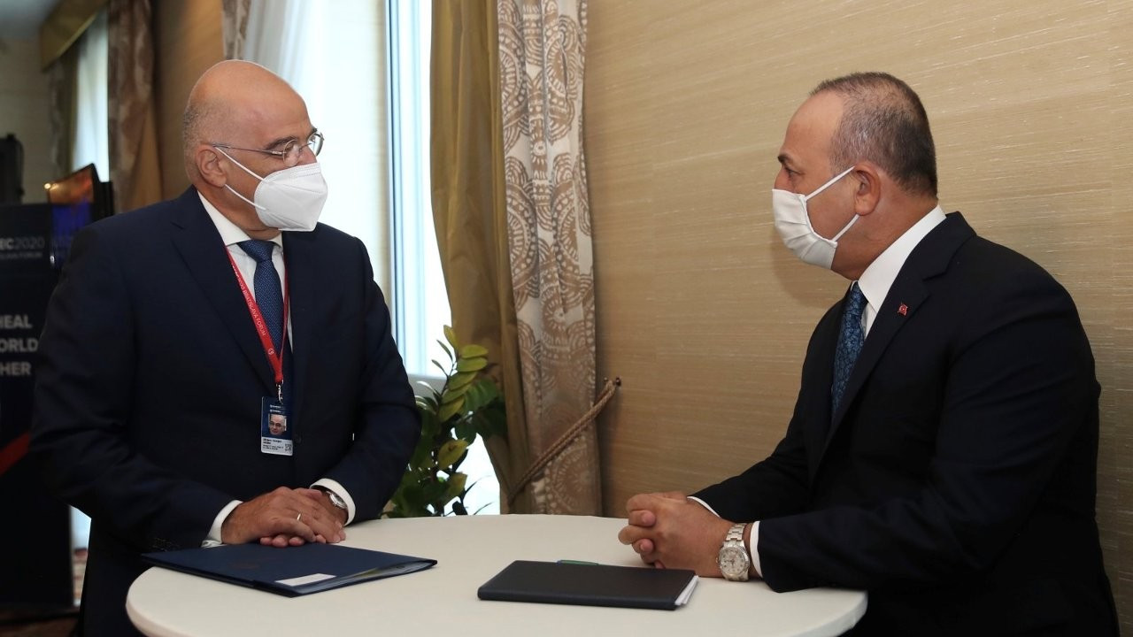 Çavuşoğlu ile Dendias arasında 'Twitter diplomasisi'