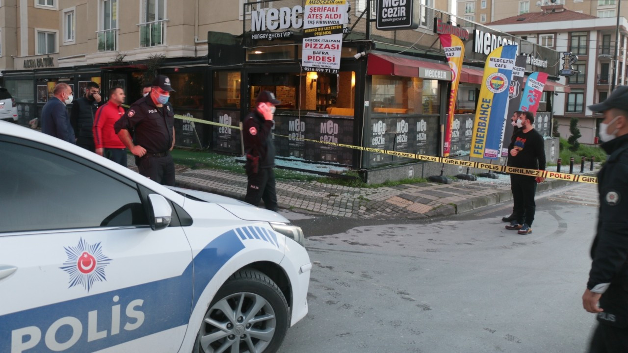 İstanbul'da kafeye silahlı saldırı