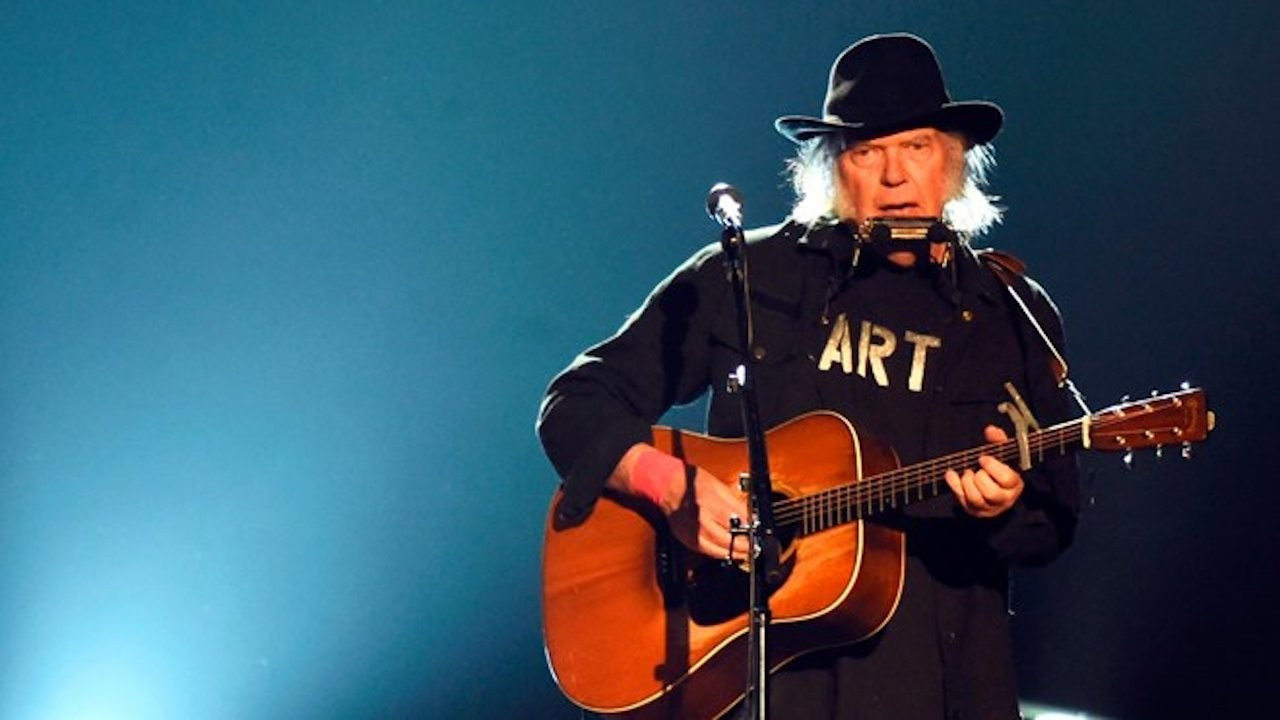 Neil Young, şarkılarının haklarını 150 milyon dolara sattı