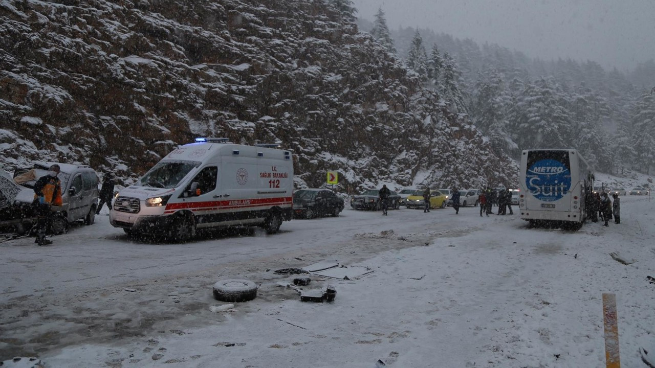 Antalya'da kaza: 2 ölü, 5 yaralı