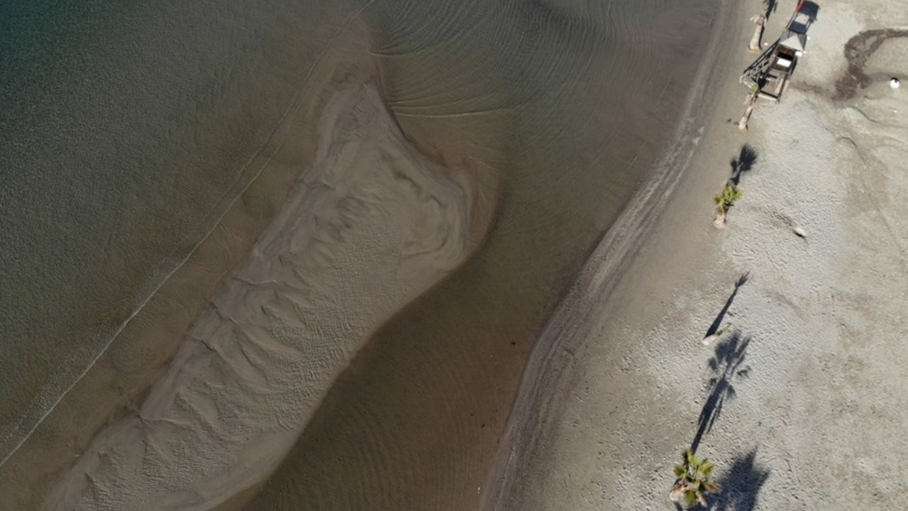 Muğla'da deniz suyu 20 metre çekildi