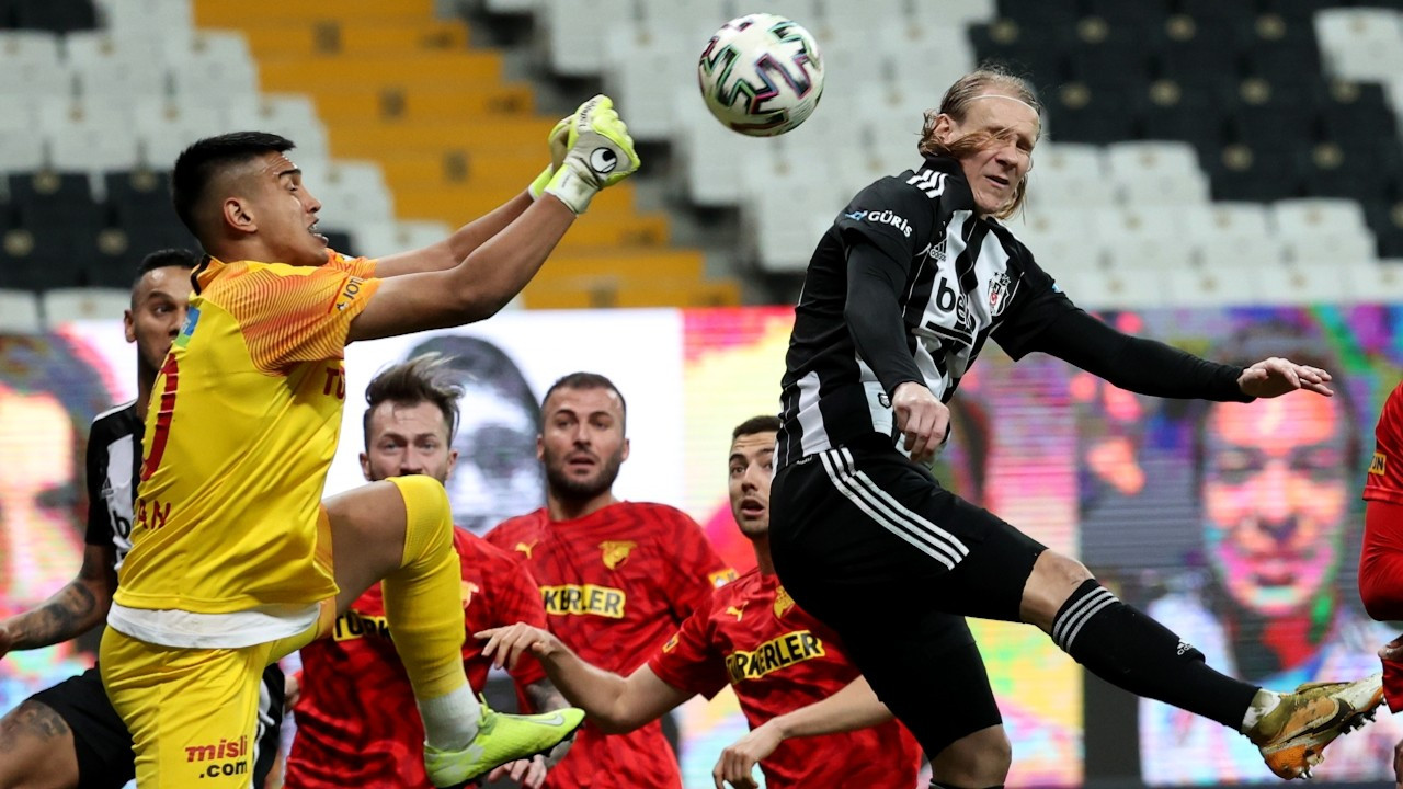 Beşiktaş ligin ilk yarısını lider tamamladı: 2-1