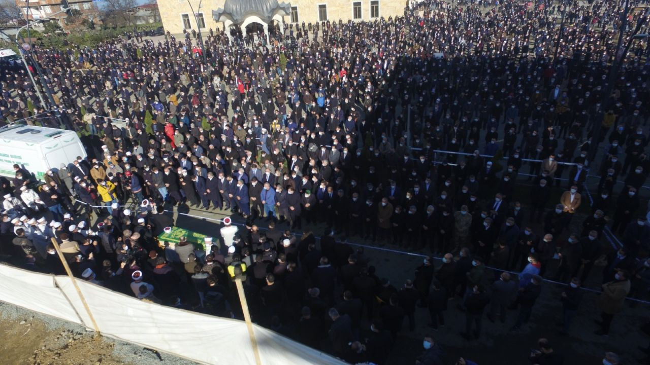 Koronadan ölen Nuri Genç'in cenazesine binlerce kişi katıldı - Sayfa 3