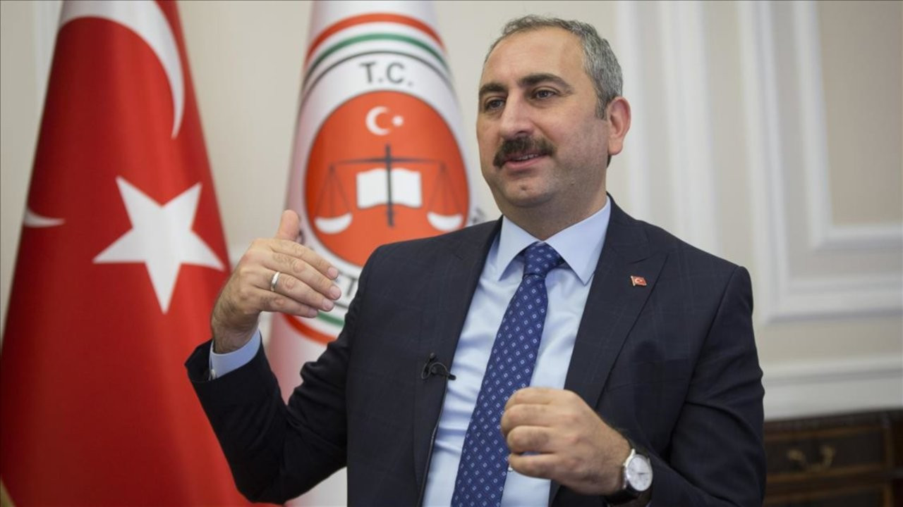 Adalet Bakanı Gül 'militan' tartışmasına 'kaset'le girdi