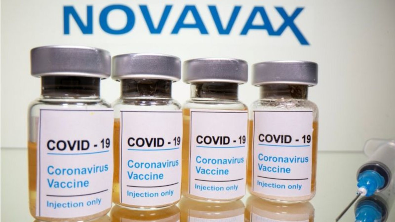 AB Novavax'la 200 milyon dozluk aşı anlaşması yaptı