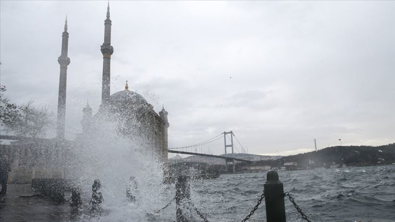 İstanbul için gece fırtına uyarısı