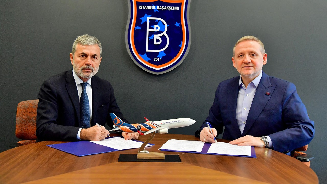 Başakşehir Aykut Kocaman ile 2,5 yıllık sözleşme imzaladı