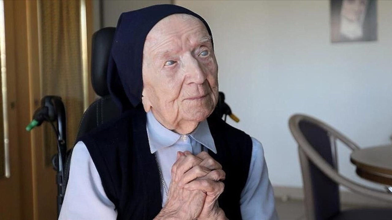 'Avrupa'nın en yaşlı insanı' rahibe Lucile Randon Covid-19'u atlattı
