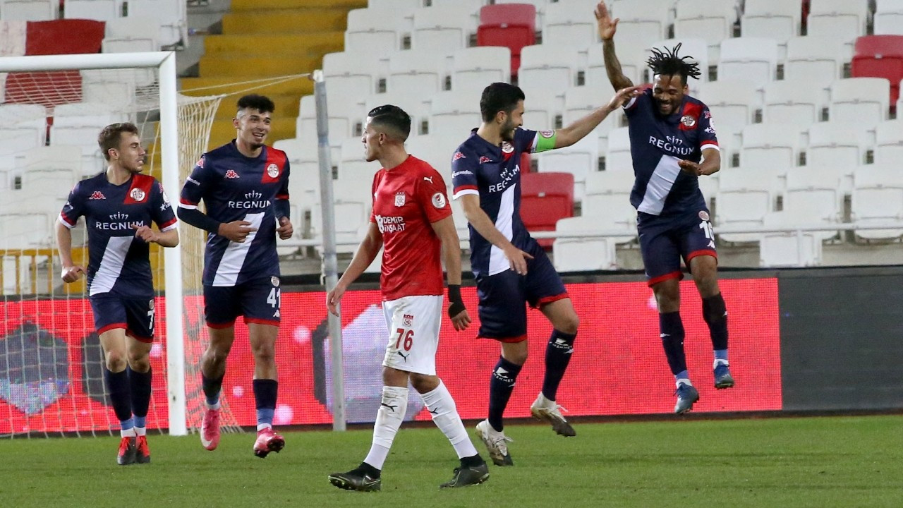 Antalyaspor Türkiye Kupası'nda yarı finale yükseldi