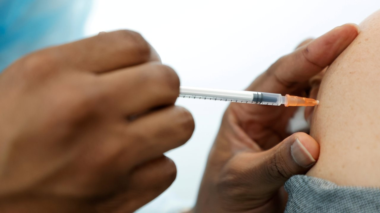 Covid aşıları virüs bulaşmasını durdurabilir mi?