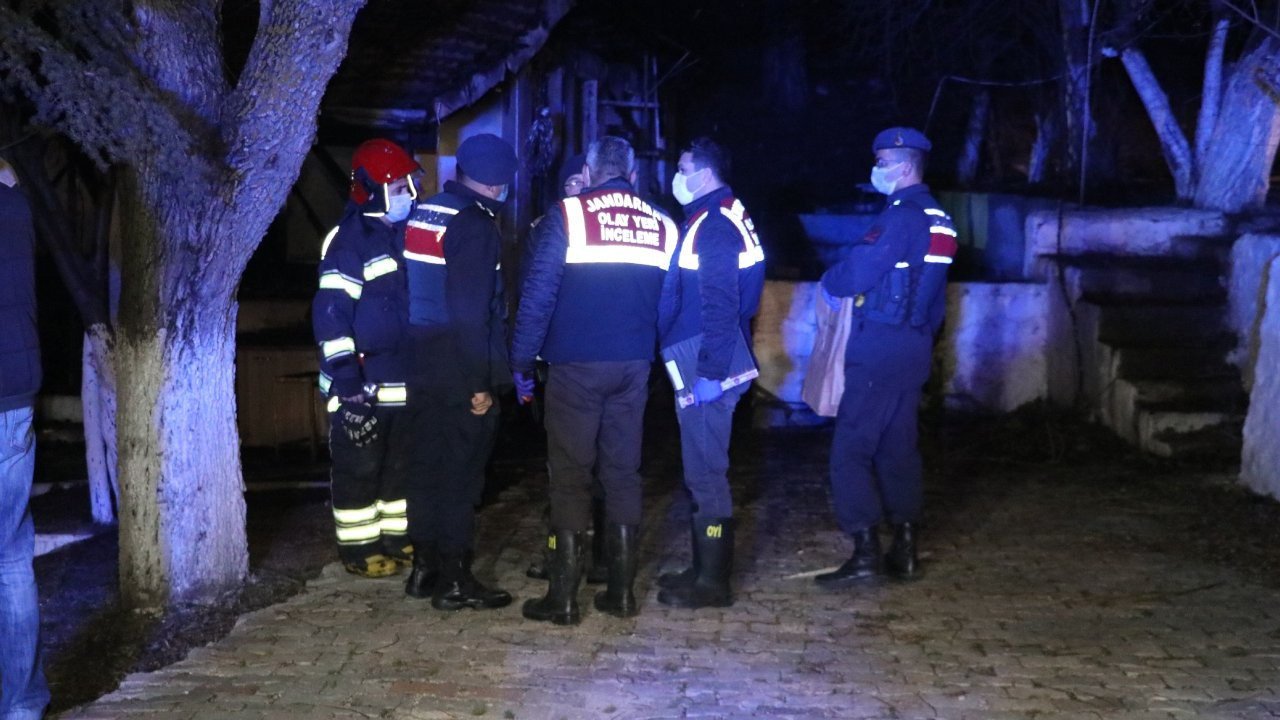 Denizli'de restoran yandı: 3 ölü