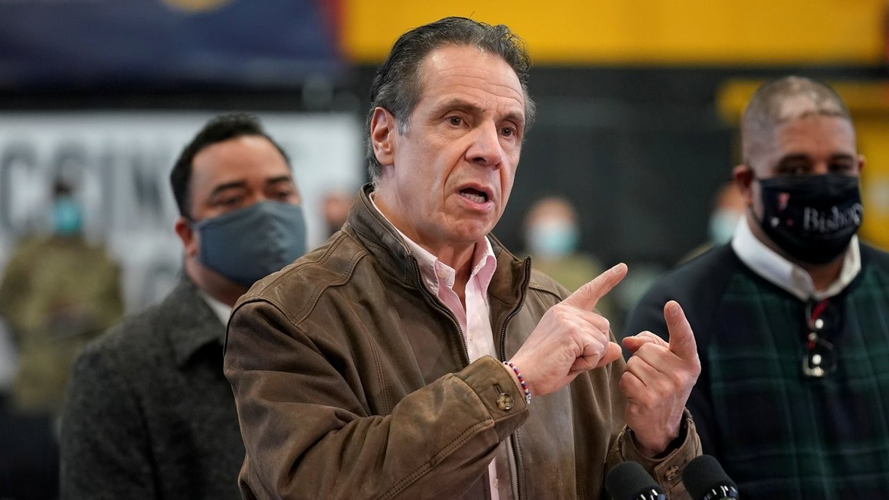 Cinsel tacizle suçlanan New York Valisi Cuomo özür diledi