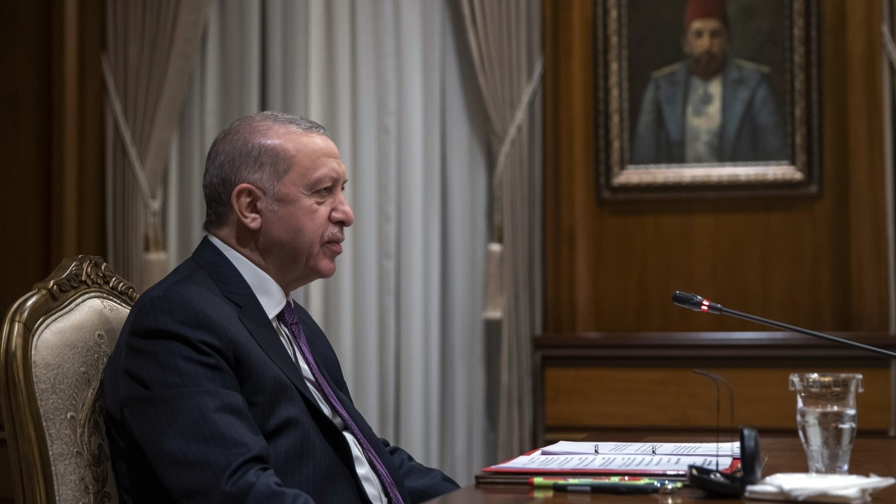 Cumhurbaşkanı Erdoğan, Emmanuel Macron'la görüştü