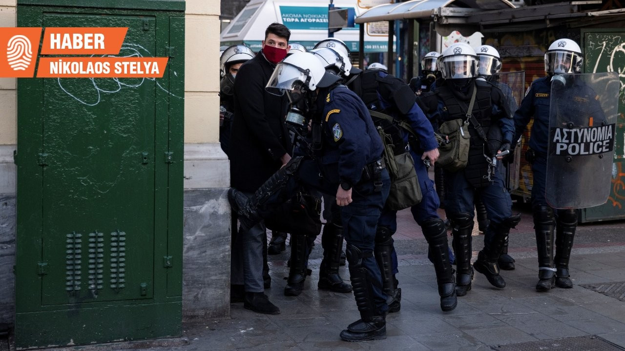 Yunanistan'da polis şiddetine tepki