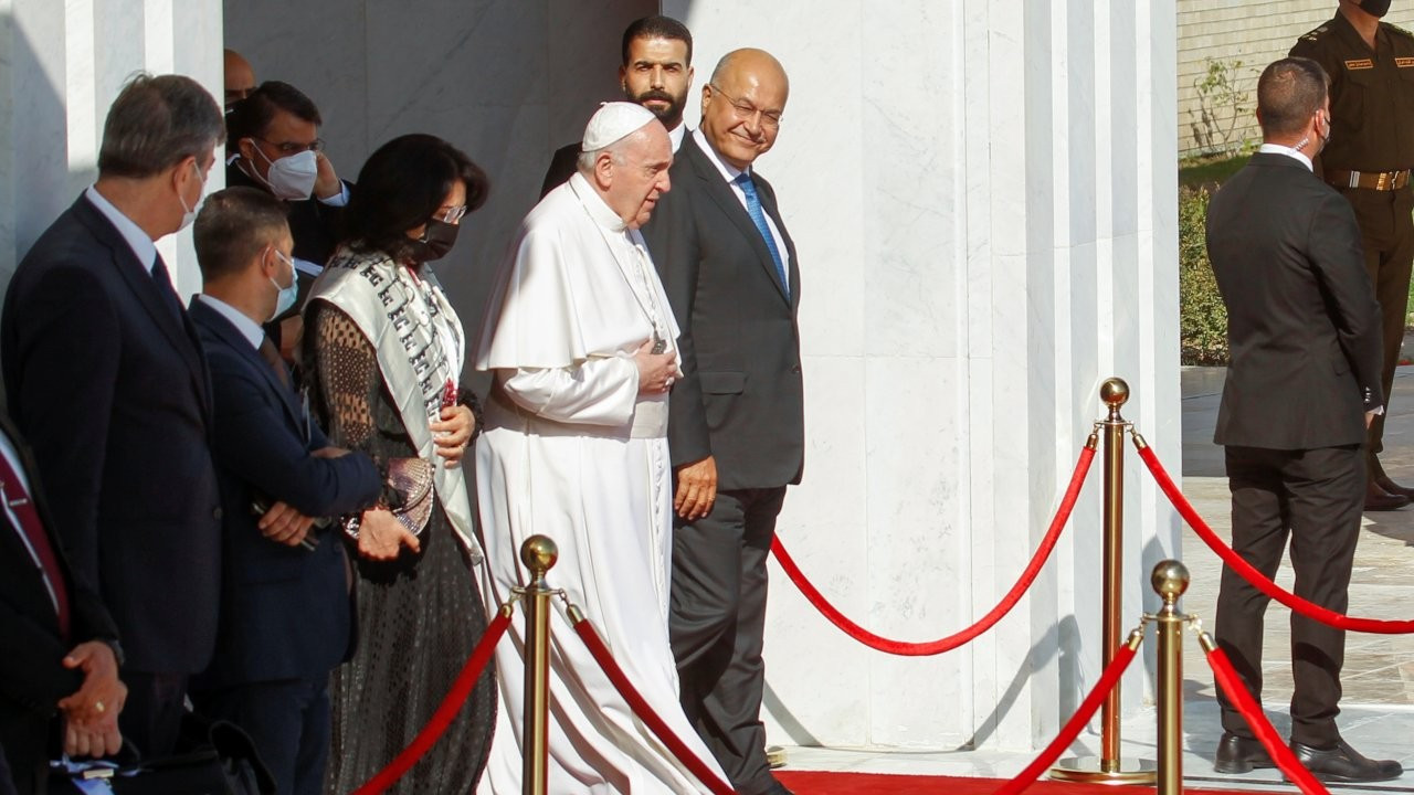 Papa Francis, tarihi Irak ziyaretini tamamladı