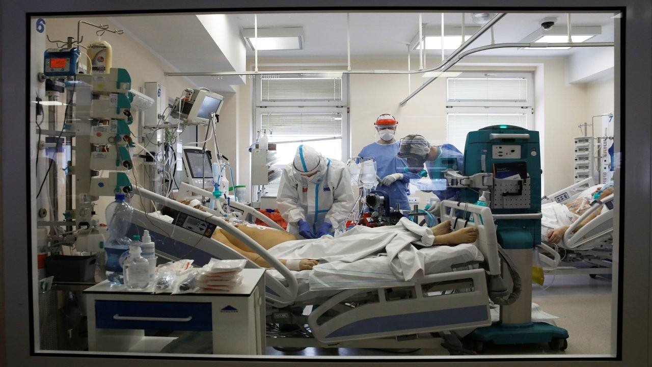 Araştırma: Korona virüsünden korkup hastaneye gitmeyen kalp hastaları ölüyor