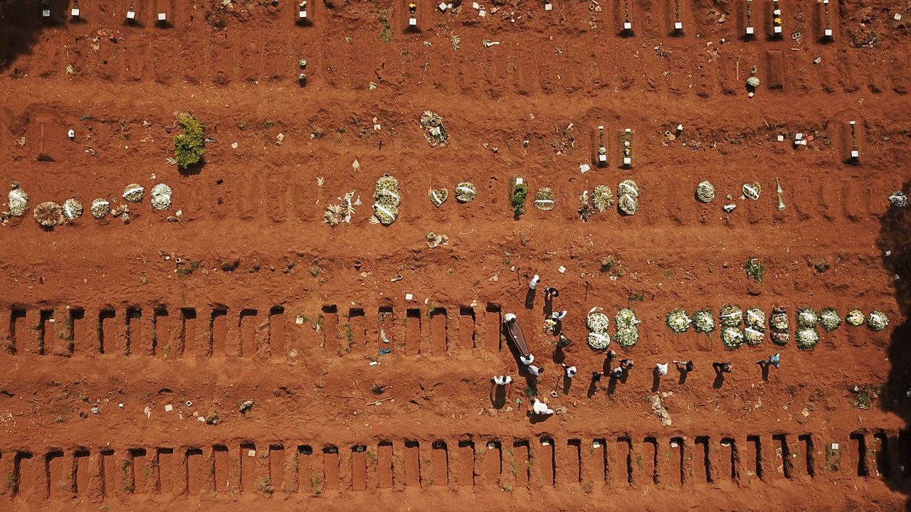 Brezilya alarm veriyor: Bir günde 3 bin 251 kişi koronadan öldü