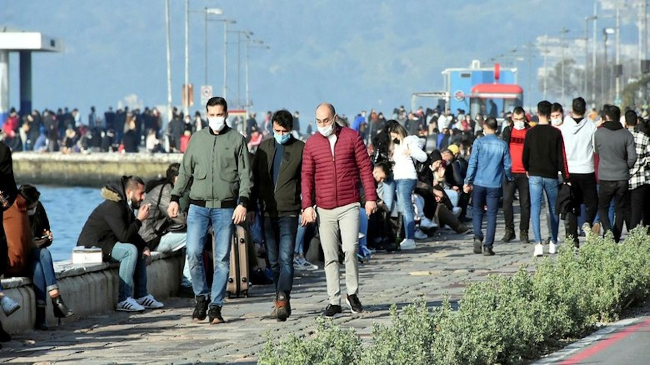 İzmir Belediyesi Bilim Kurulu: 4 haftalık tam kapanma şart