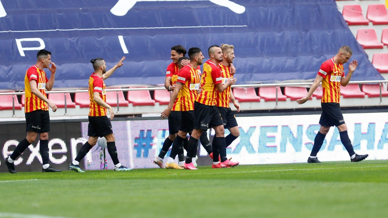 9 gollü maçta kazanan Kayserispor