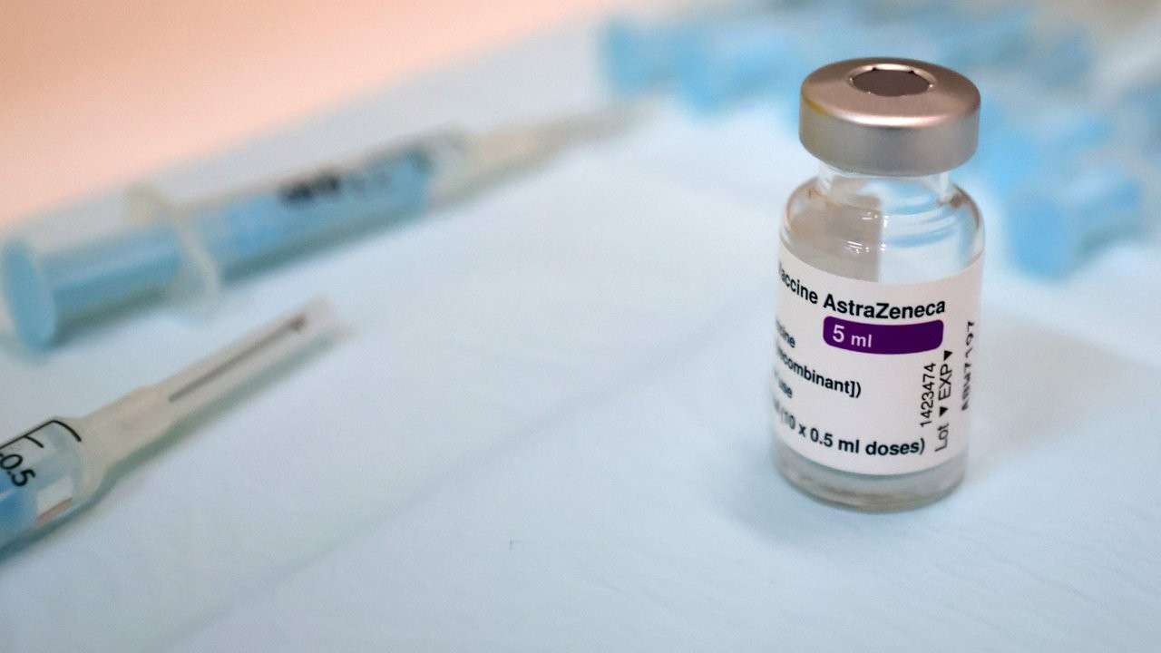 İspanya'da AstraZeneca aşısında iki doz arası süre 16 haftaya çıkacak