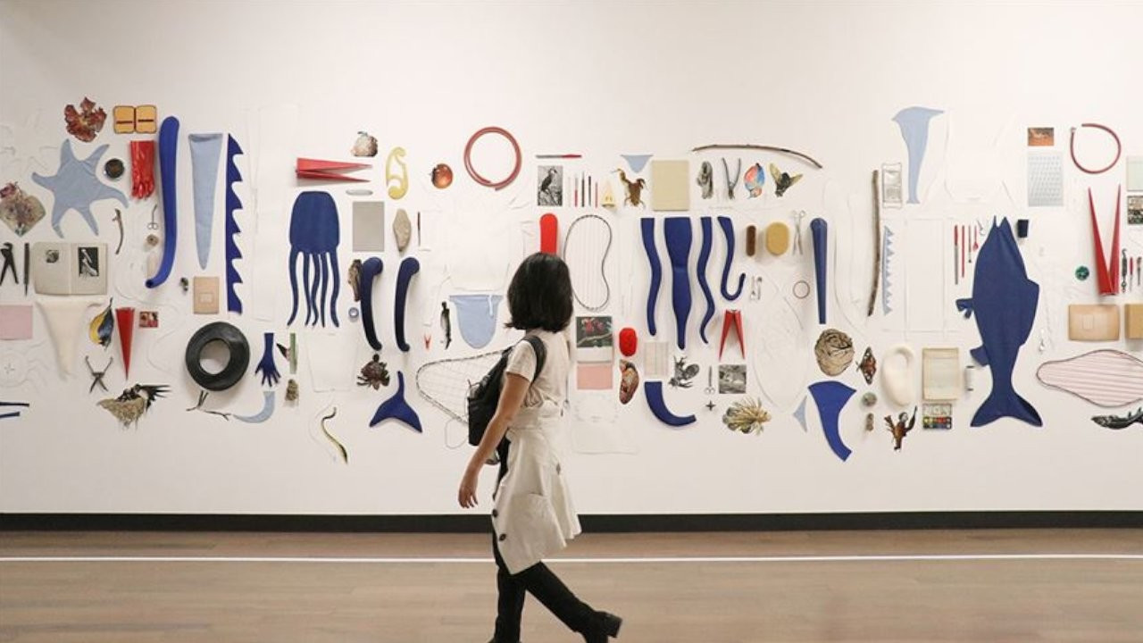 17. İstanbul Bienali sergileri 2022'ye ertelendi