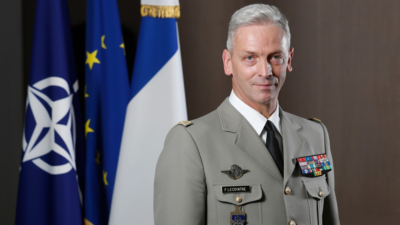 Fransa Genelkurmay Başkanı'ndan 'muhtıracı' askerleri istifa çağrısı