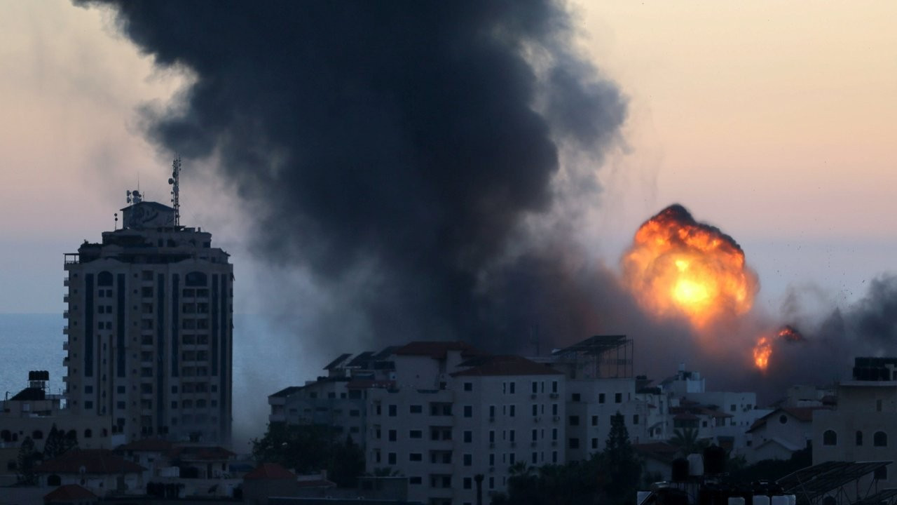 İsrail'in Gazze'ye hava saldırısında çoğu çocuk 12 Filistinli daha öldü