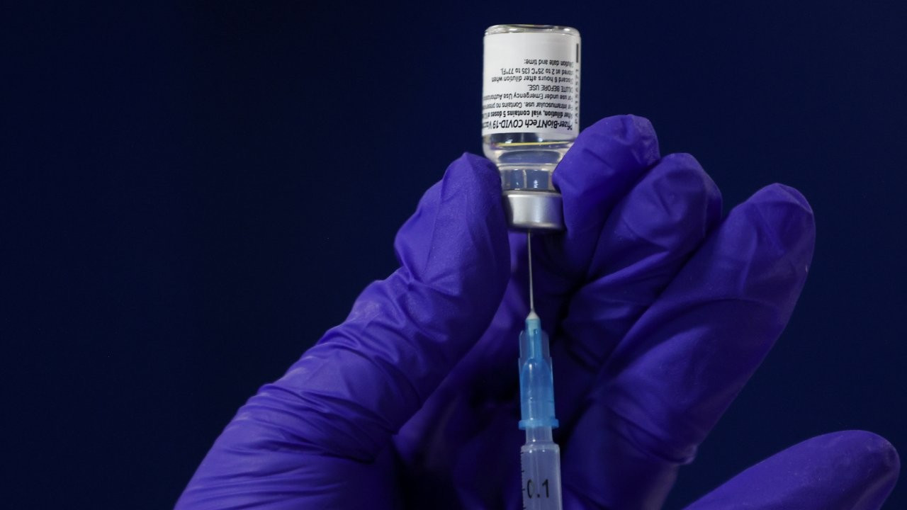 Avrupa İlaç Ajansı: Pfizer aşısı buzdolabında 1 ay saklanabilir