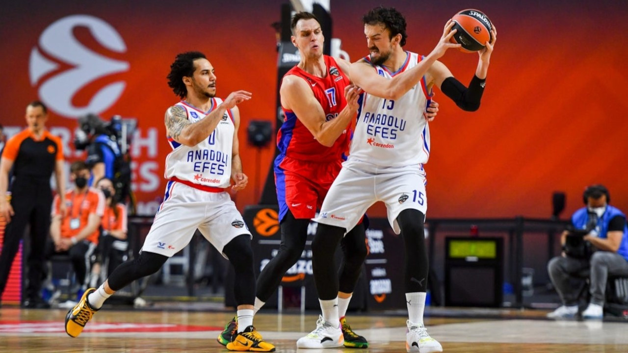 Anadolu Efes, EuroLeague'de finale yükseldi