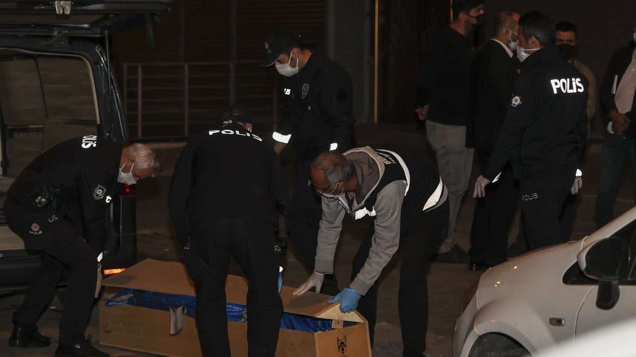 Ankara'da bir kadın evinde başından vurulmuş halde bulundu
