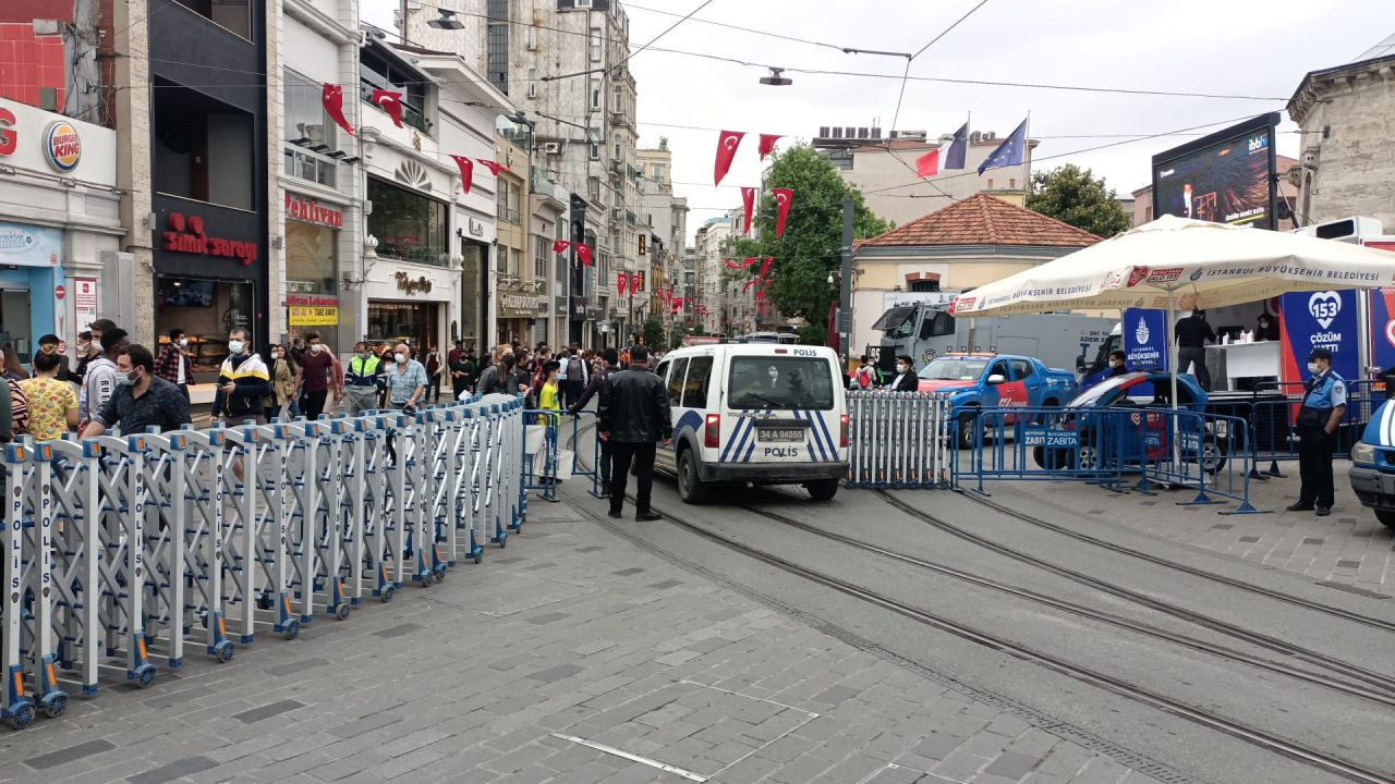 Taksim'de 'Gezi' alarmı: Meydan ve metro kapatıldı - Sayfa 2