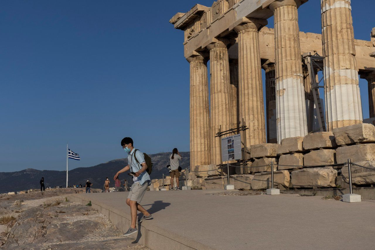 Atina Akropolisi'ne beton yol döşenmesi Yunanistan'ı karıştırdı - Sayfa 1