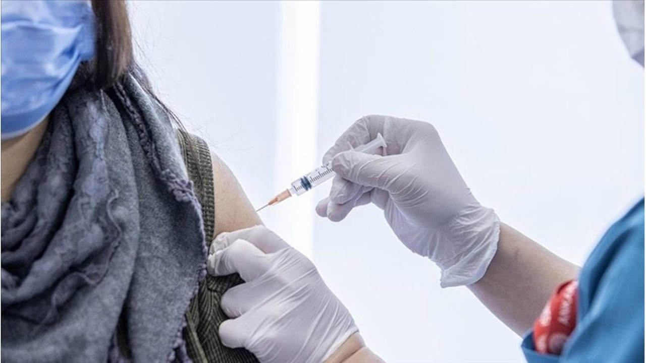Brezilya'da beş doz Covid aşısı yaptıran adam yakalandı