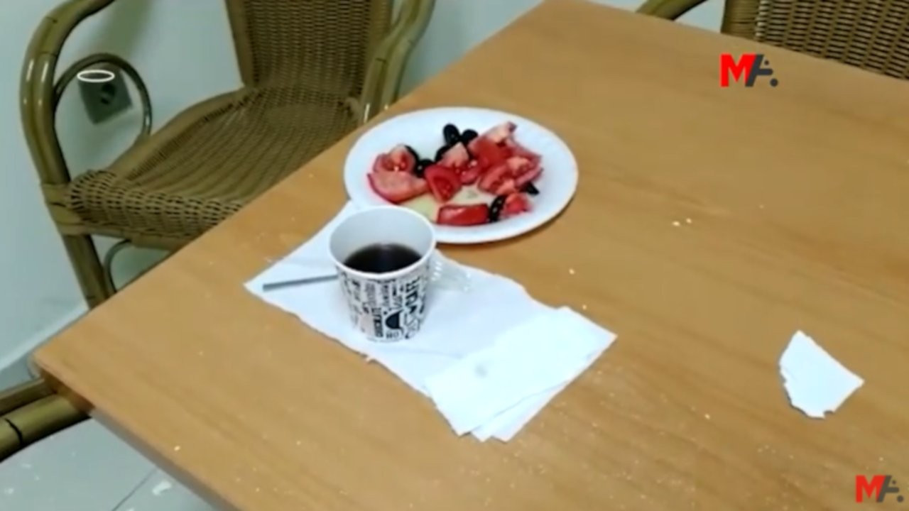 HDP binasından ilk kareler: Deniz Poyraz'ın kahvaltı tabağı masada