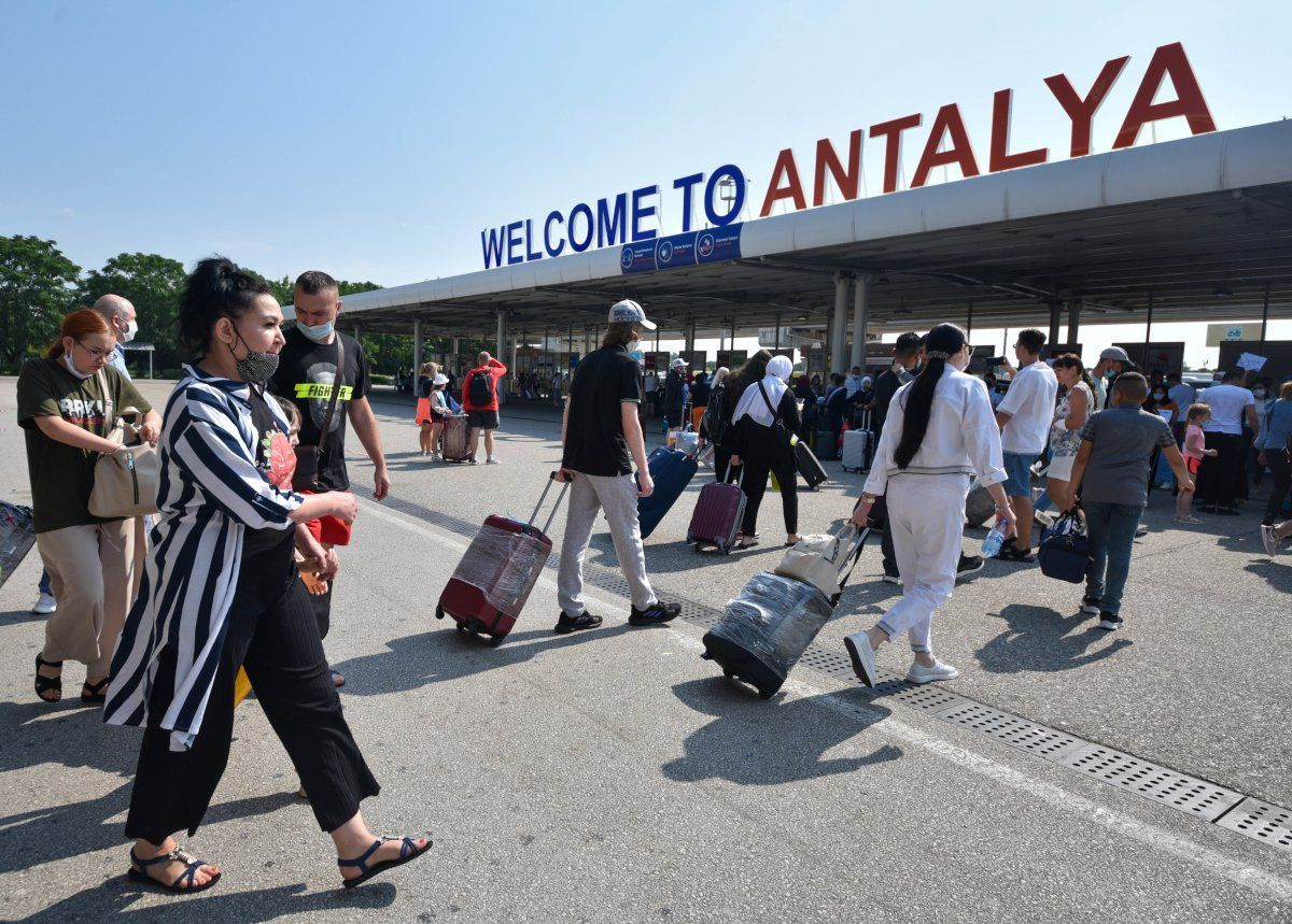 Rusya Antalya'ya akıyor: Terminal büyütülecek - Sayfa 1