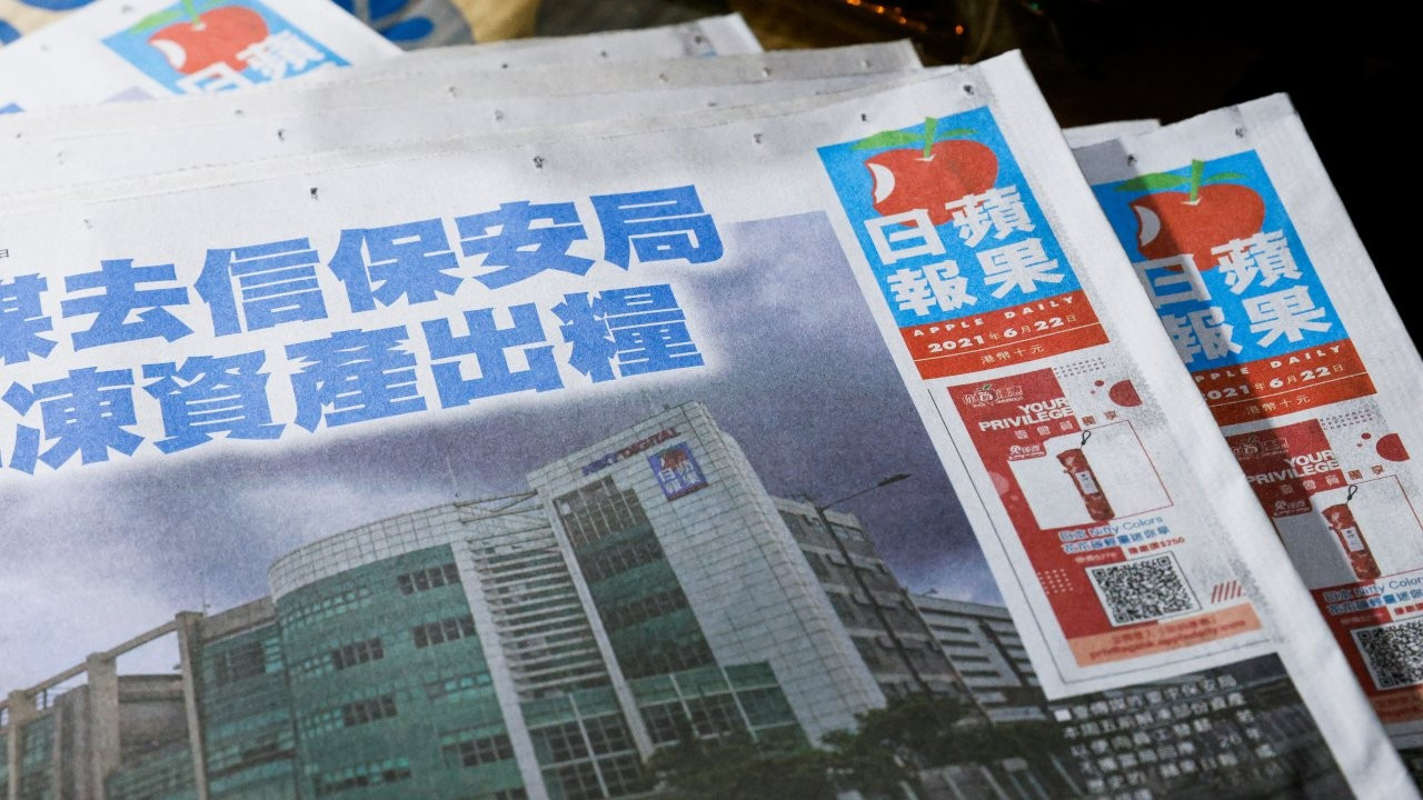 Hong Kong'da Çin karşıtı gazete Apple Daily kapanıyor