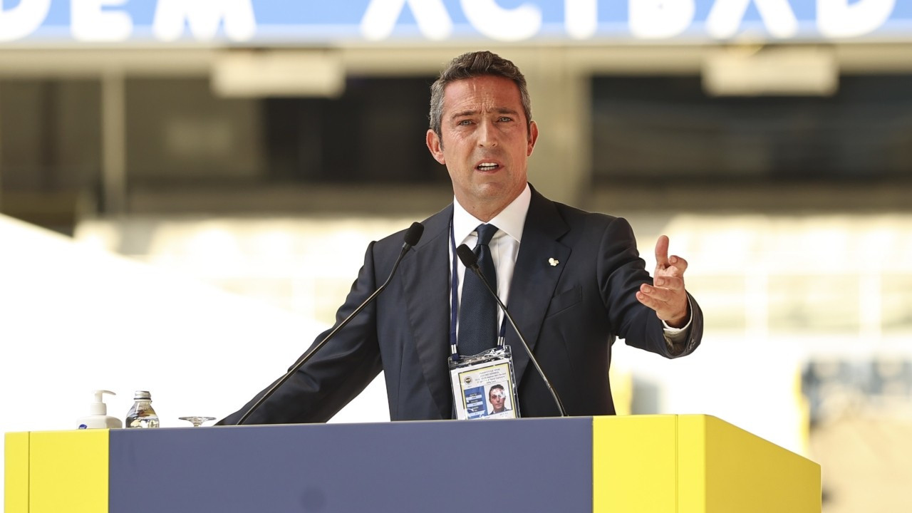 Ali Koç: Mesut'un ticari işlerini bir yana koyup Fenerbahçe'ye odaklanması gerekiyor