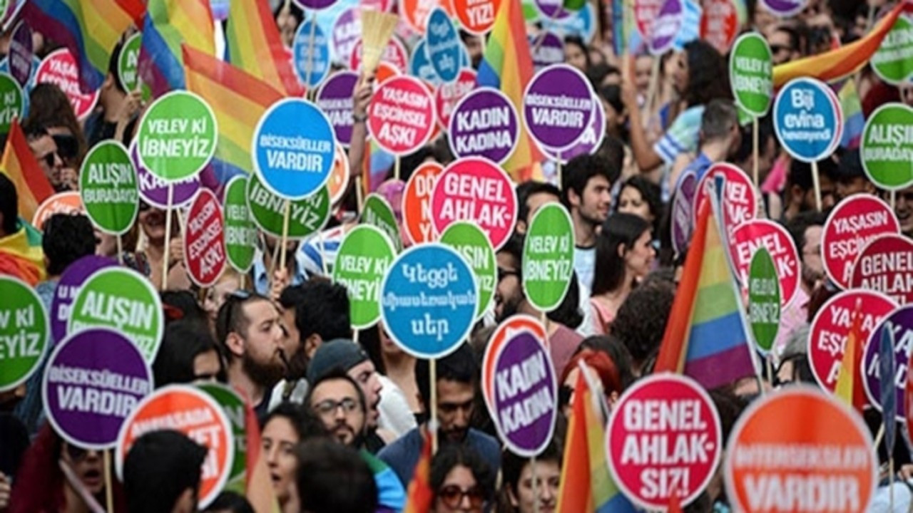 AK Parti'nin hedefi: Yeni Anayasa'yla LGBTİ+ derneklerini kapatmak