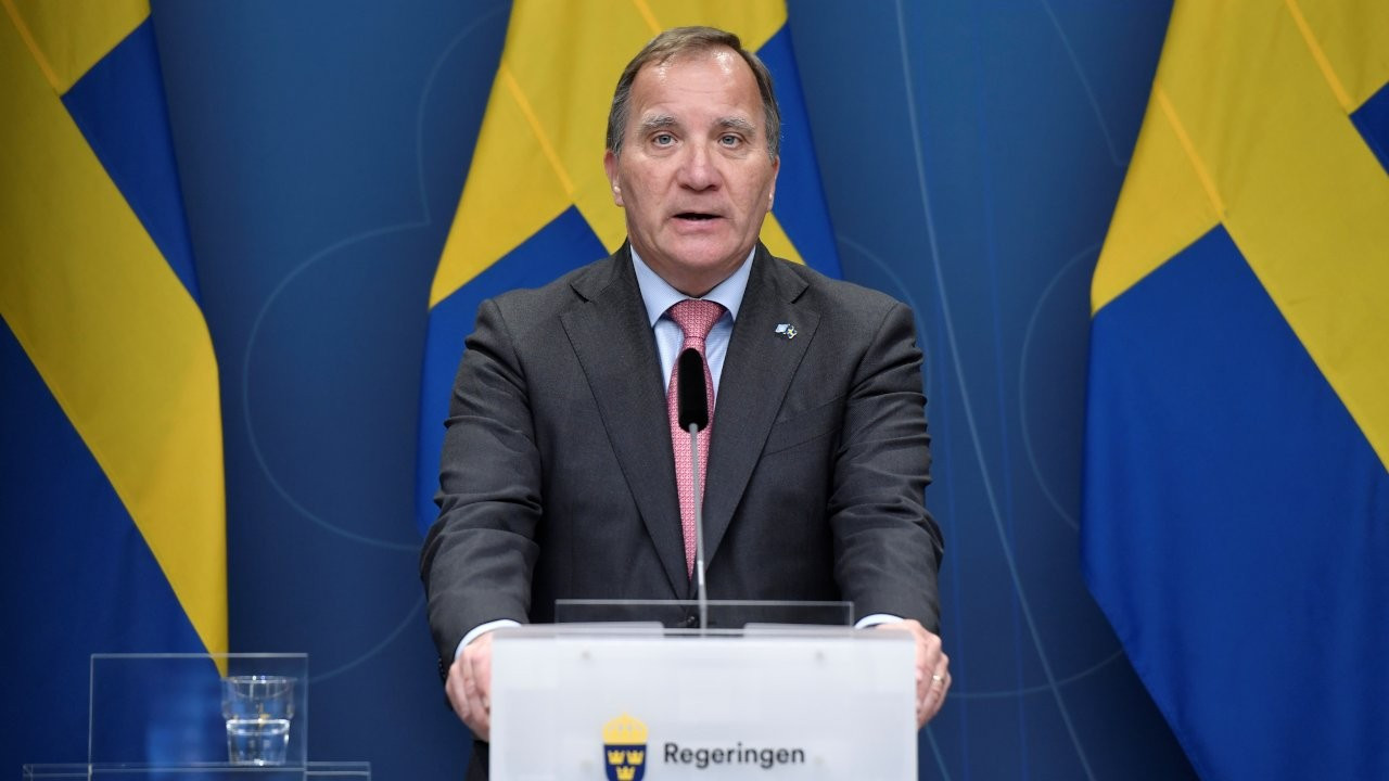 İsveç'te güven oylamasını kaybeden Başbakan Löfven istifa etti