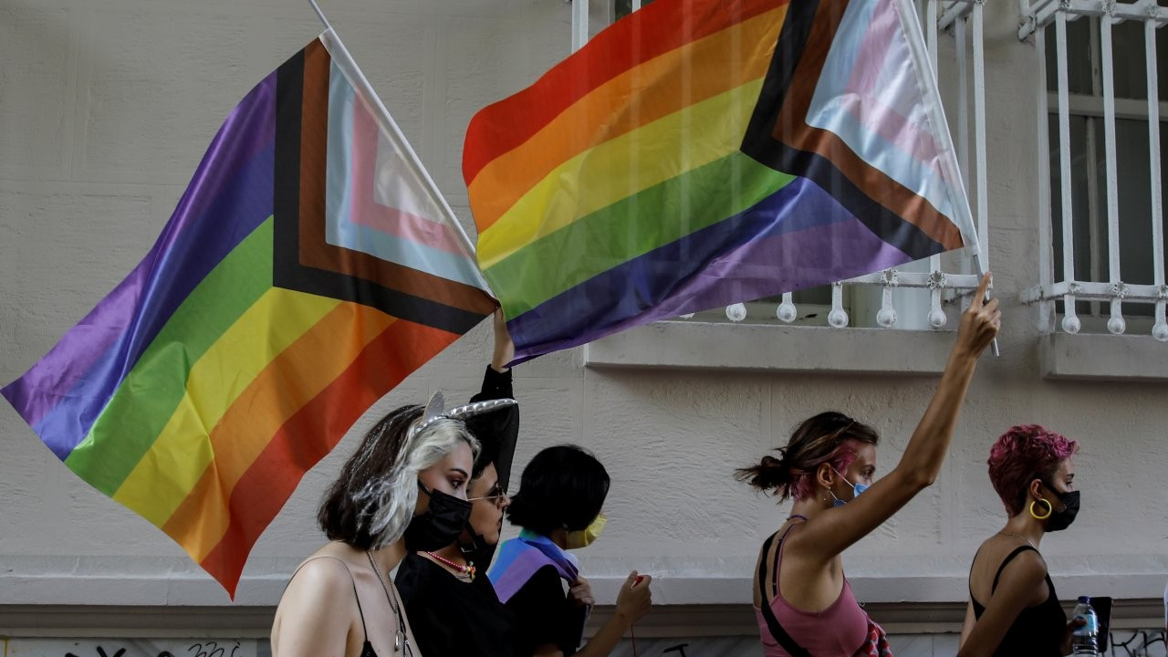 İzmir'de LGBTİ+ Onur Haftası etkinlikleri yasaklandı