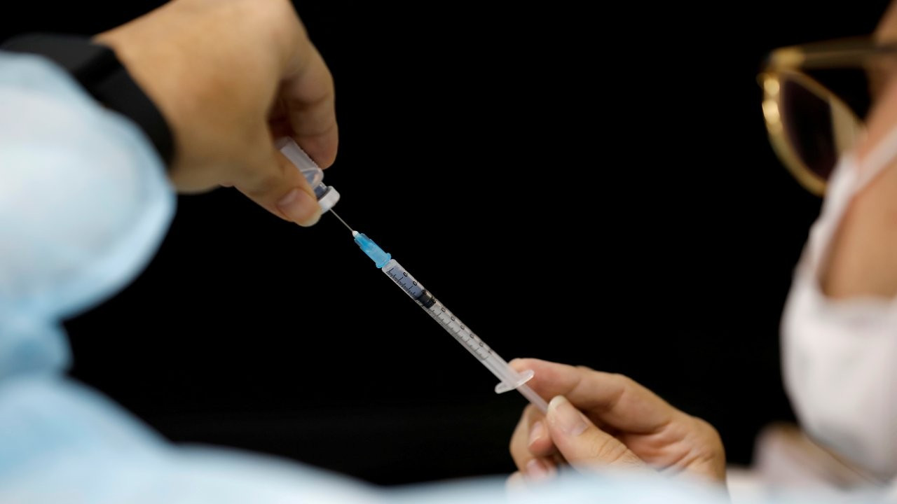 UNICEF: Yoksul ülkelere giden 100 milyon doz aşı geri çevrildi