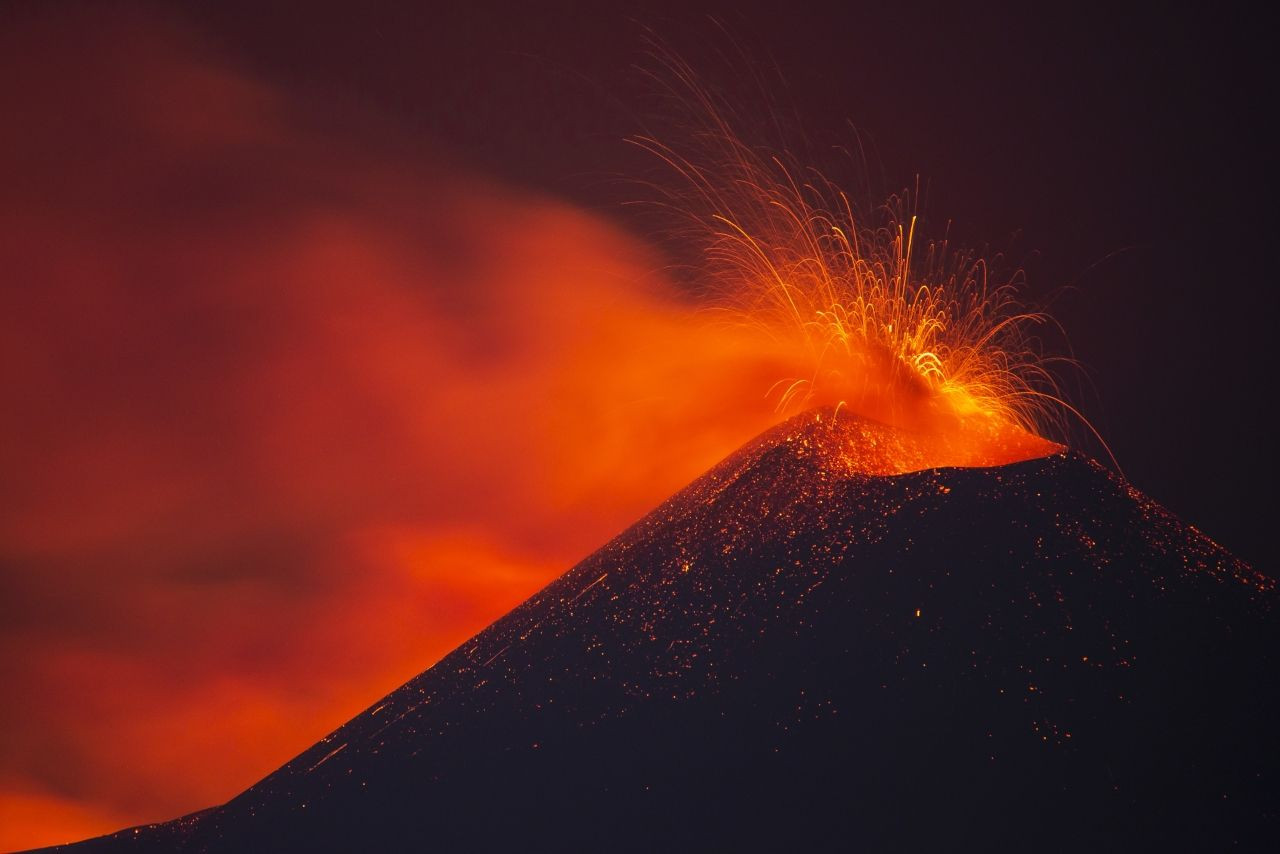 Etna Yanardağı bir kez daha lav ve kül püskürttü: 2021'de 48'inci patlama - Sayfa 2