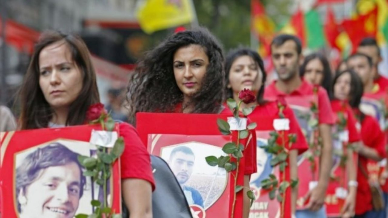 Suruç'ta katledilen 33 genç için Ankara'ya yürüyüş